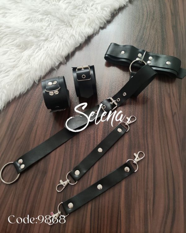 اکسسوری چرمی دستبنددار 9868